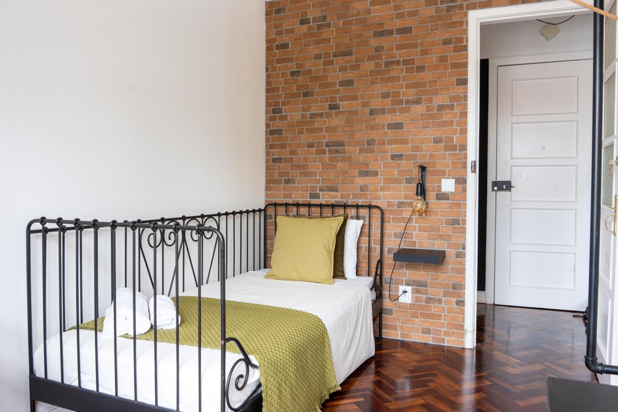 Alameda Apartments & Rooms Lisboa Стая снимка